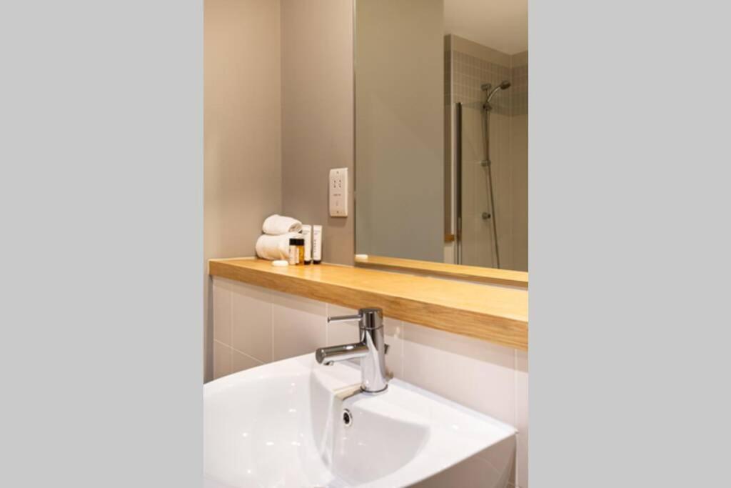 Titanic & City Views, Ultra Luxury City Parking Belfast Bagian luar foto